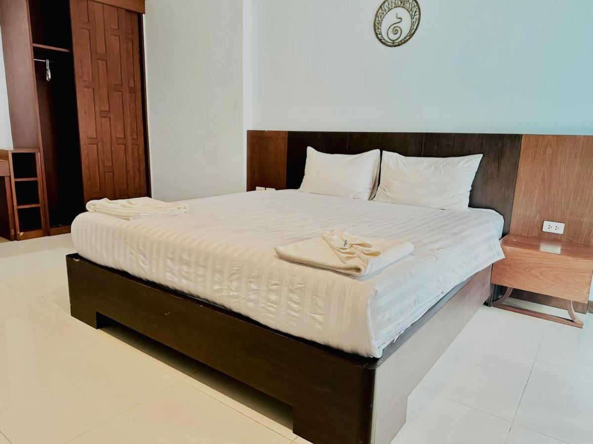 Cokoon Deva Patong Hotel Экстерьер фото