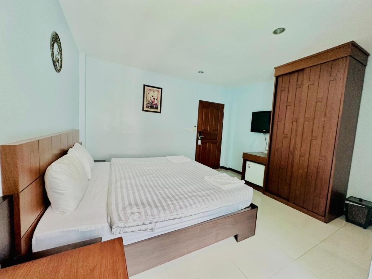 Cokoon Deva Patong Hotel Экстерьер фото
